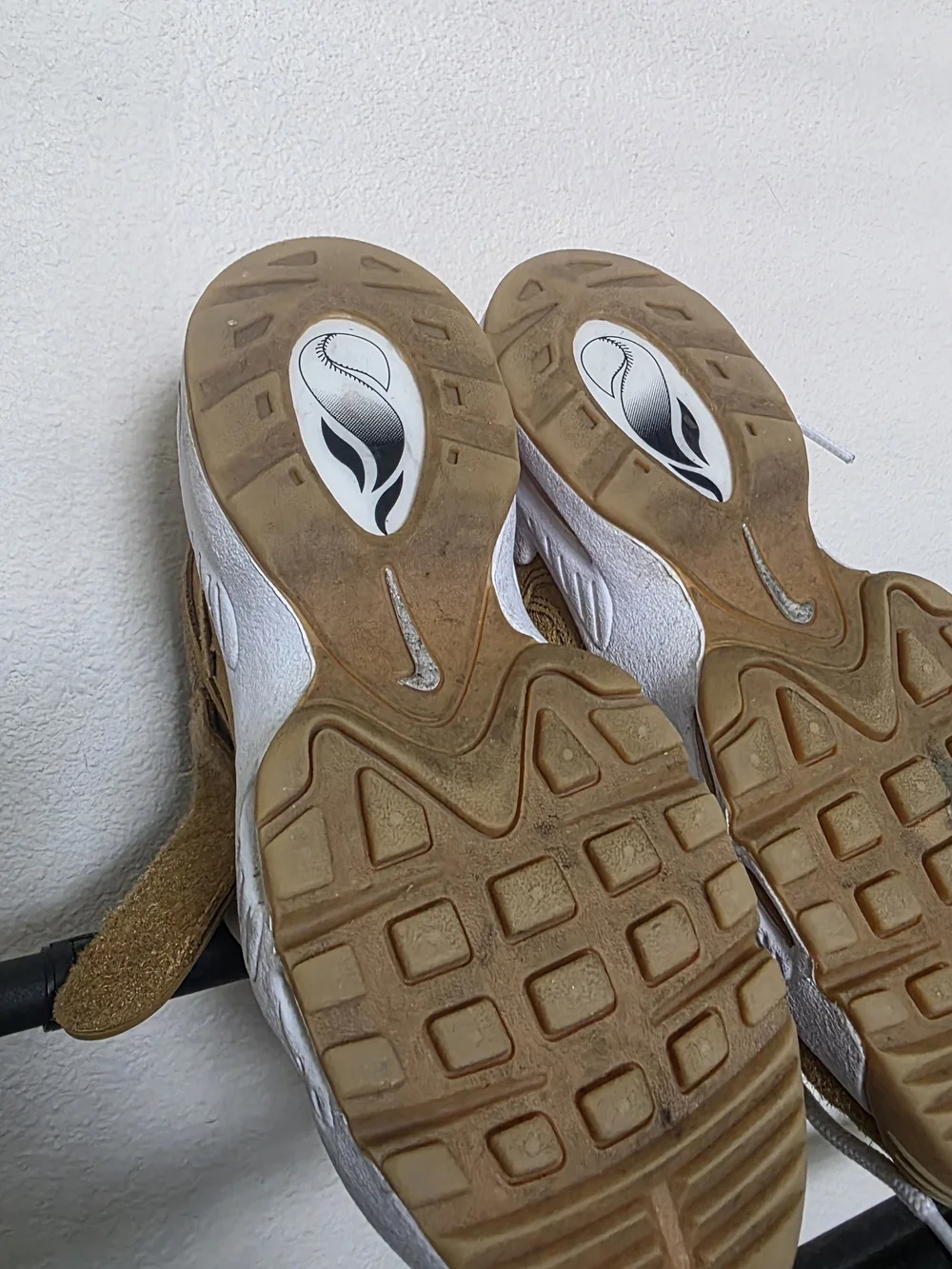 Kids Suede High-Top Nike GRIFFEY MAX 1 tan Sneakers